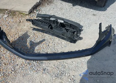 2026 GMC Sierra 1500 , Short Bed, Slt, 4Wd from USA, damaged, VIN 1GTUUDED3TZ170278